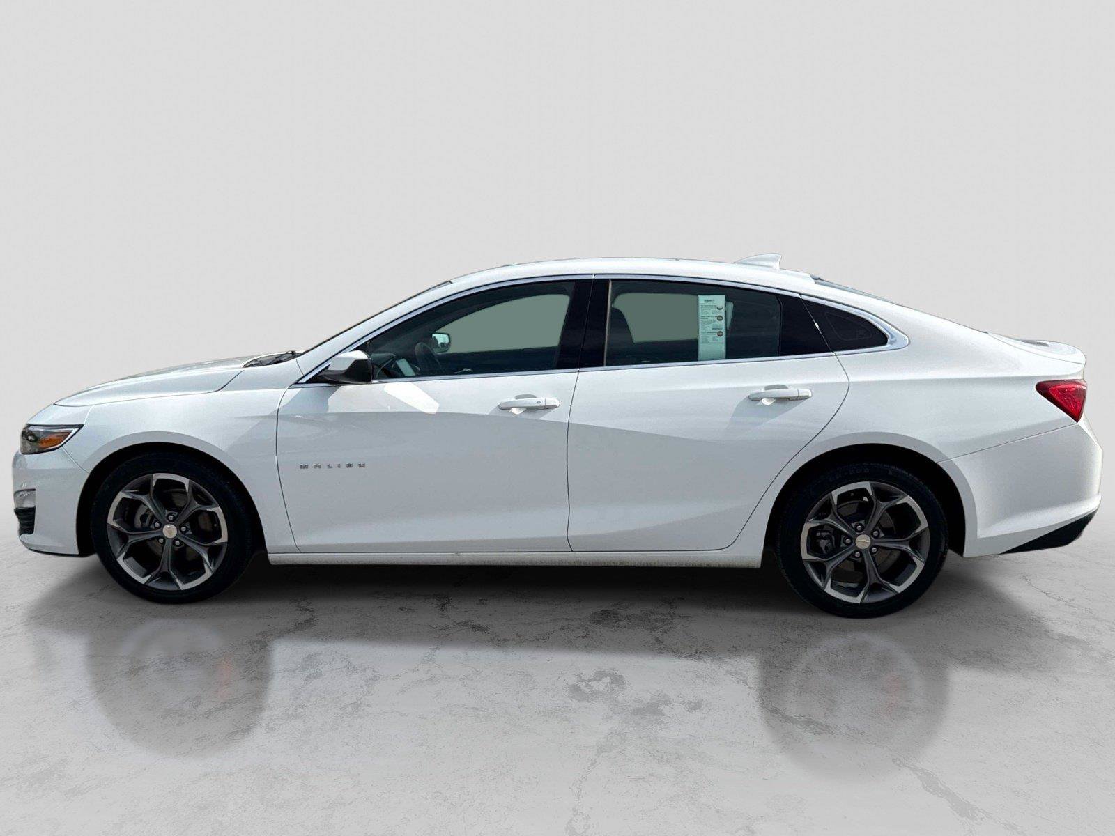 Used 2024 Chevrolet Malibu LT FWD image 8