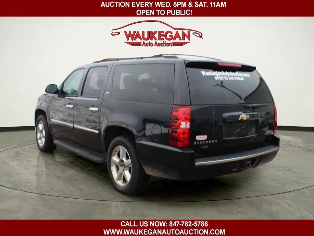 Used 2011 Chevrolet Suburban LTZ AWD/4WD image 4