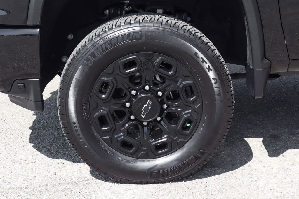 Used 2021 Chevrolet Silverado 2500 LTZ w/ LTZ Plus Package AWD/4WD image 55