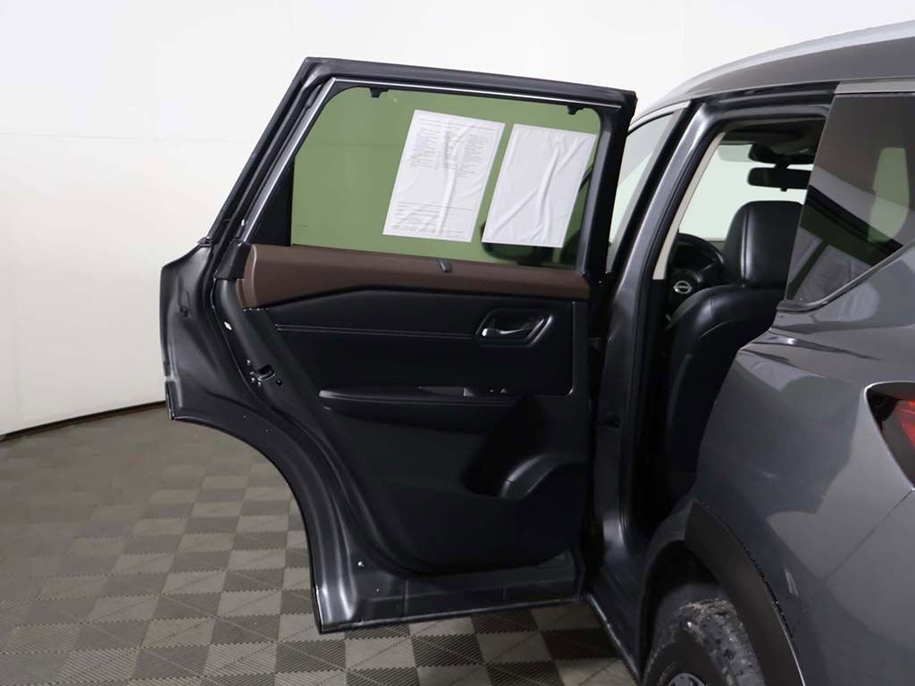 Used 2023 Nissan Rogue SV w/ SV Premium B Package AWD/4WD image 21