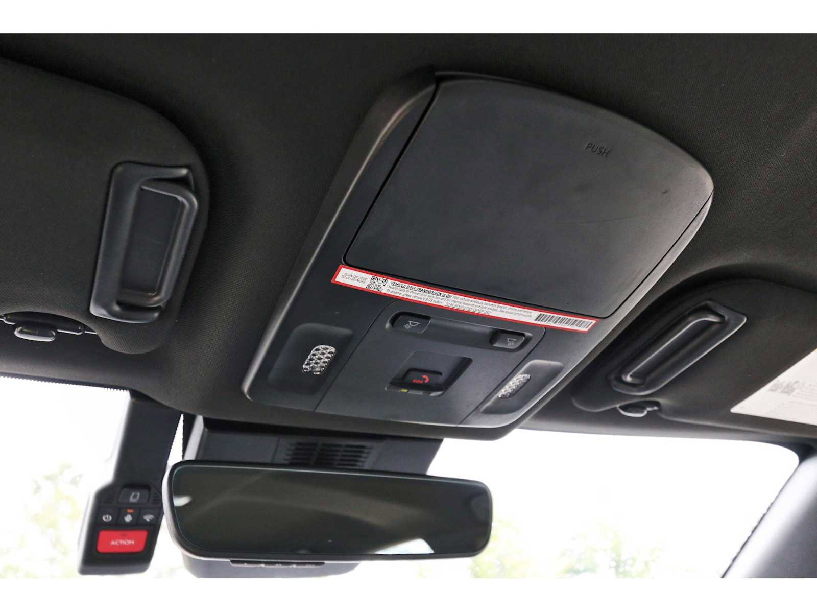Used 2025 Toyota Camry SE w/ Convenience Package image 21
