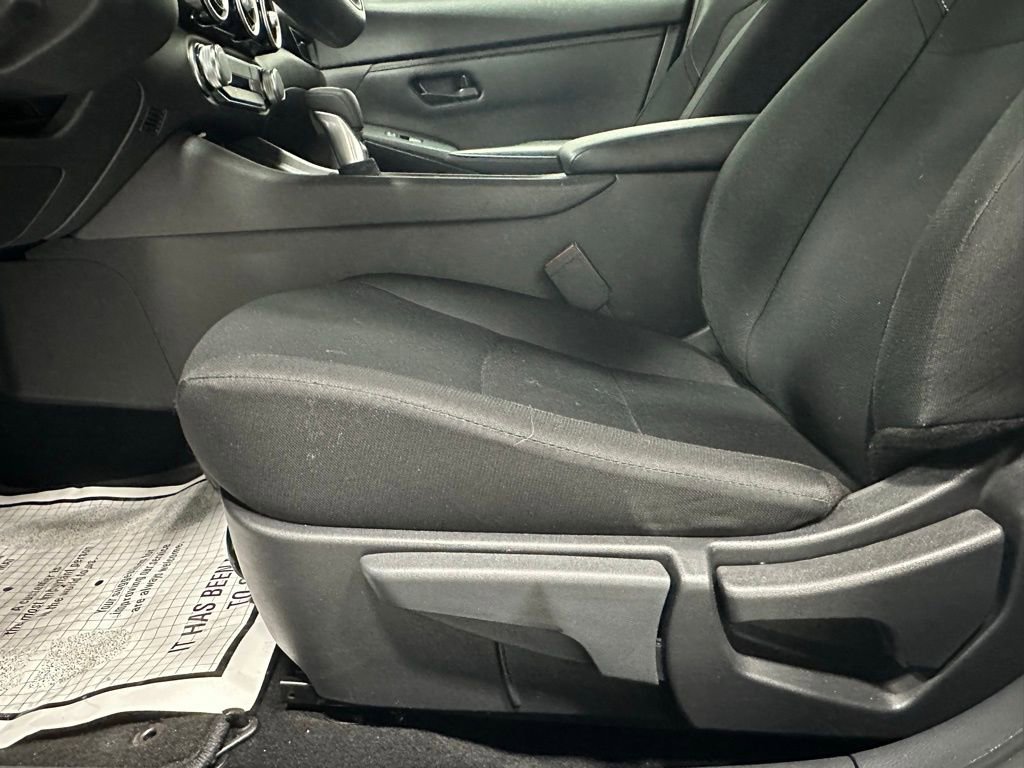 Used 2025 Nissan Sentra S image 12