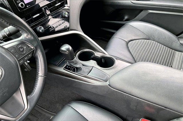 Used 2021 Toyota Camry SE image 15