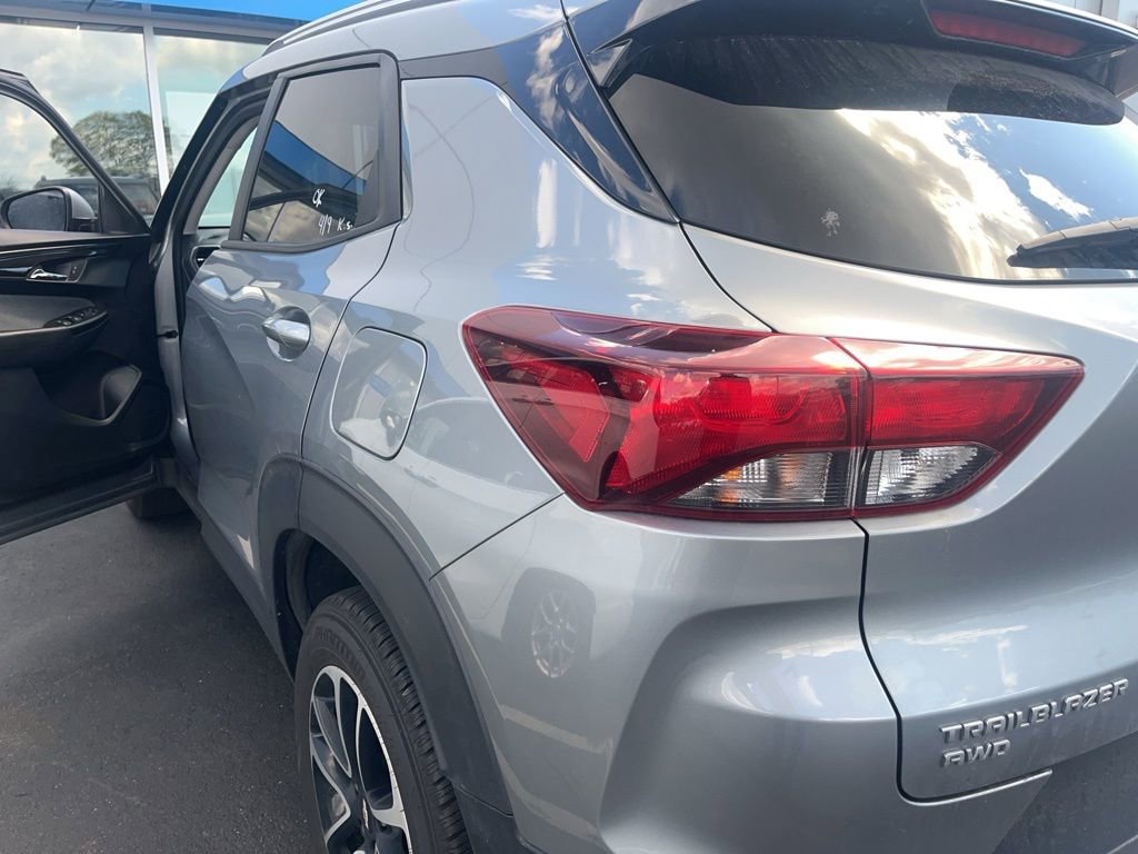 Used 2024 Chevrolet TrailBlazer LT image 3