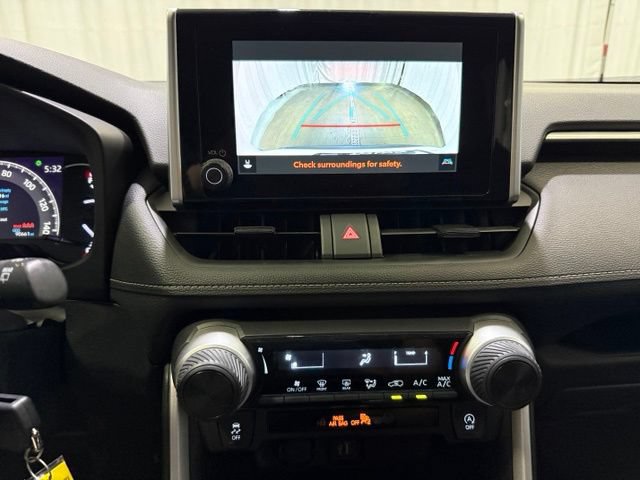 Used 2024 Toyota RAV4 LE AWD/4WD image 18