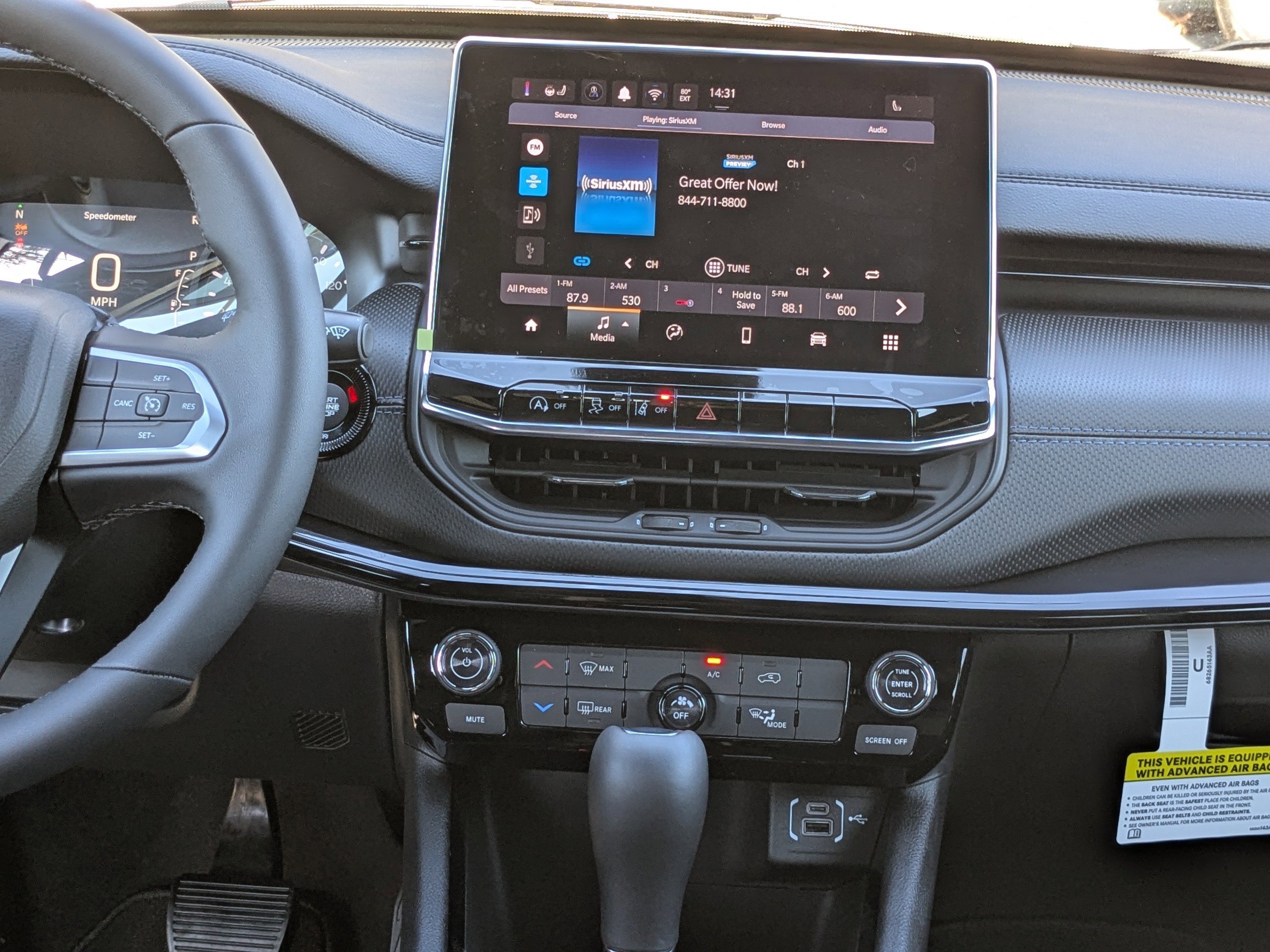 New 2026 Jeep Compass Latitude AWD/4WD image 17