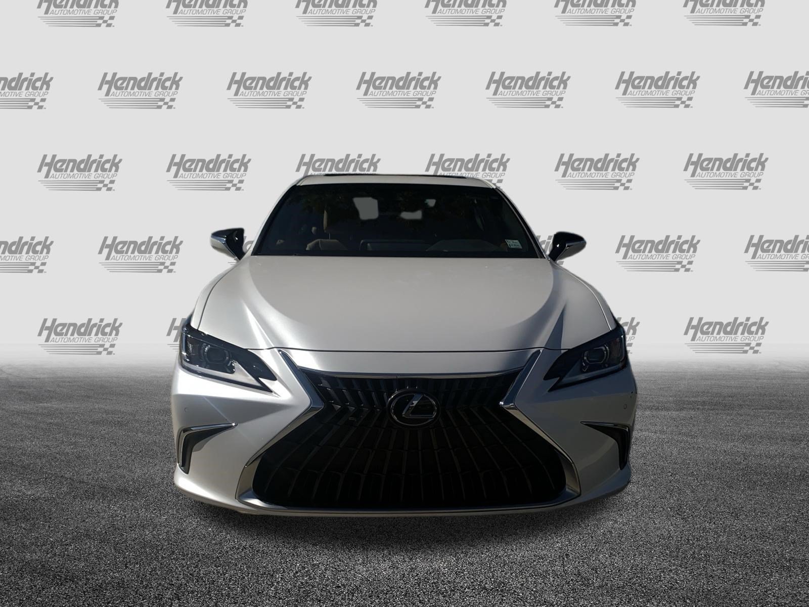 Used 2023 Lexus ES 350 w/ Premium Package FWD image 3