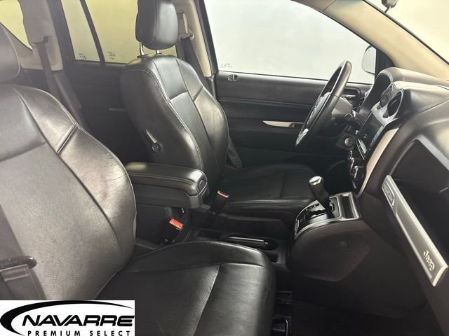 Used 2015 Jeep Compass High Altitude FWD image 15