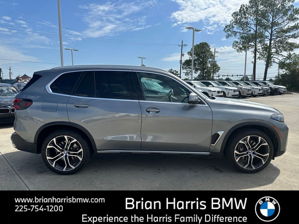 Used 2024 BMW X5 xDrive40i w/ Premium Package image 6