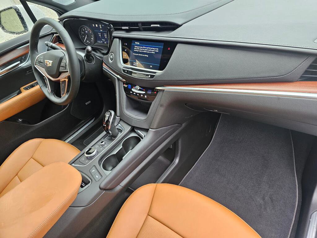 New 2026 Cadillac XT5 Premium Luxury image 14
