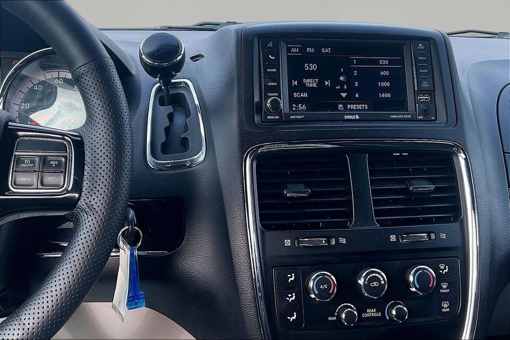 Used 2020 Dodge Grand Caravan SXT image 11