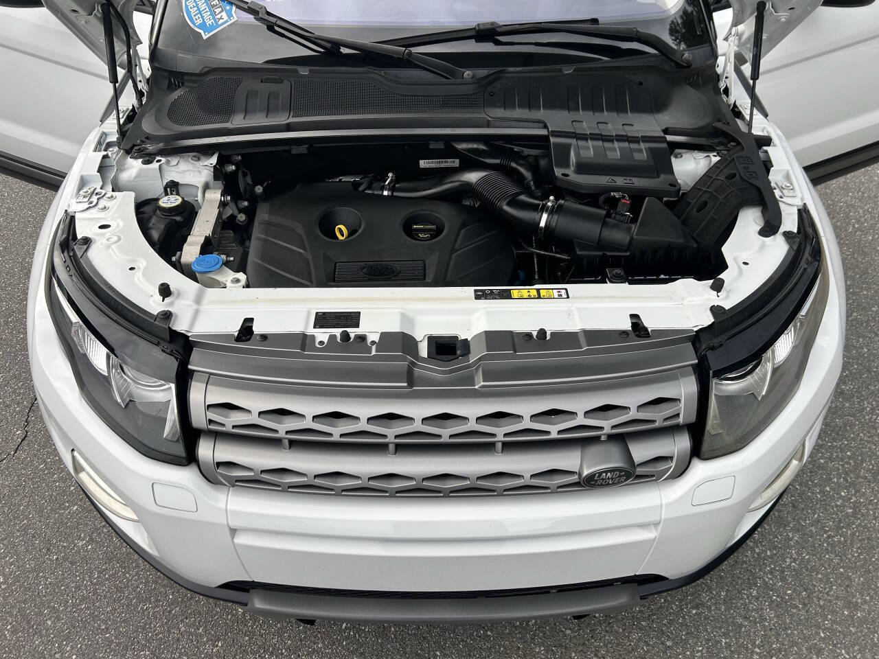 Used 2015 Land Rover Range Rover Evoque Pure Plus AWD/4WD image 18
