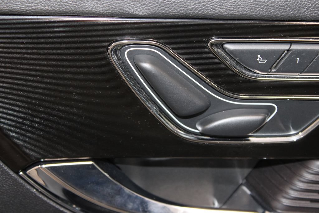 Used 2022 Lincoln Corsair AWD w/ Equipment Group 101A image 22