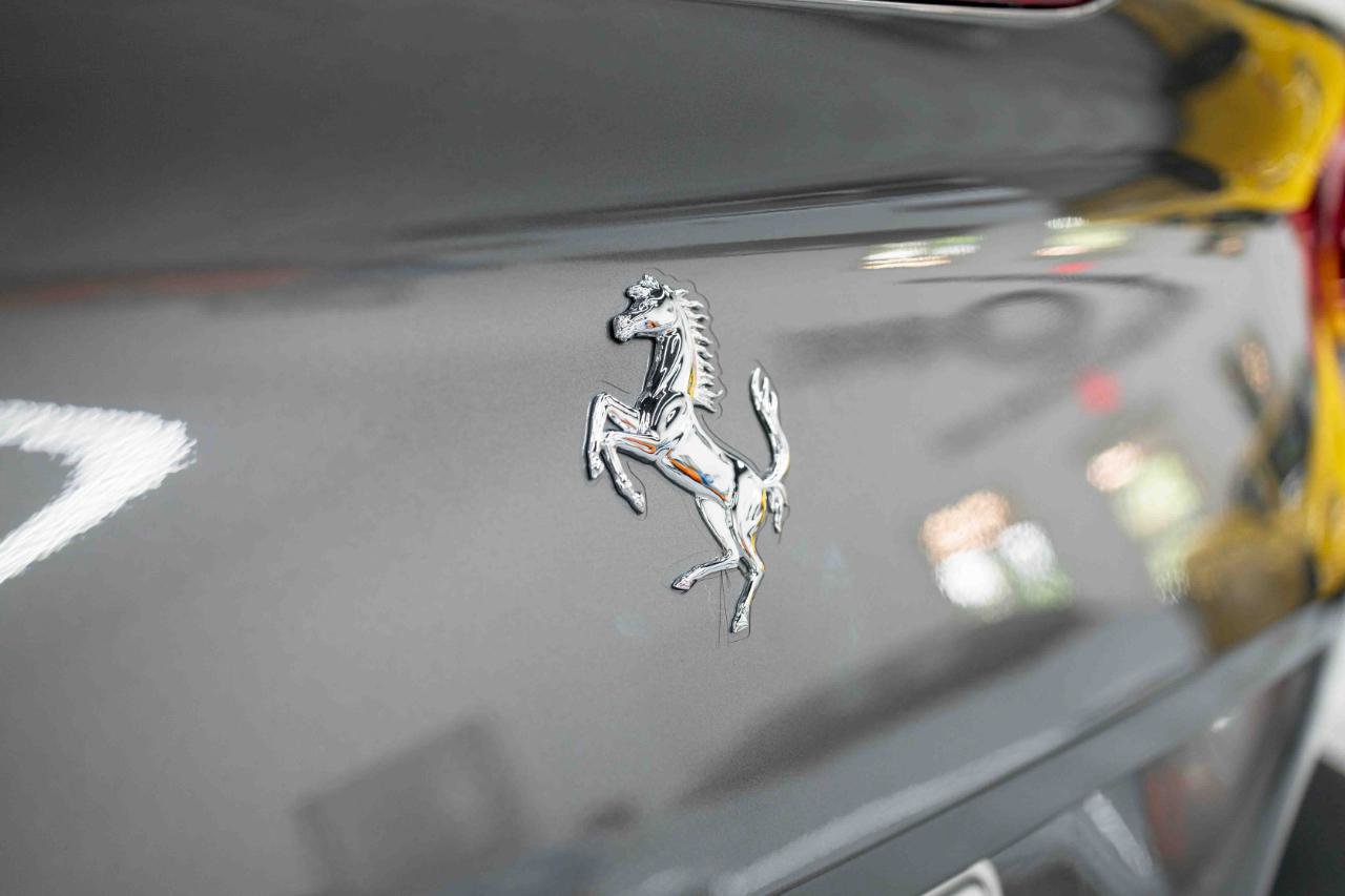 Used 2020 Ferrari Portofino RWD image 46