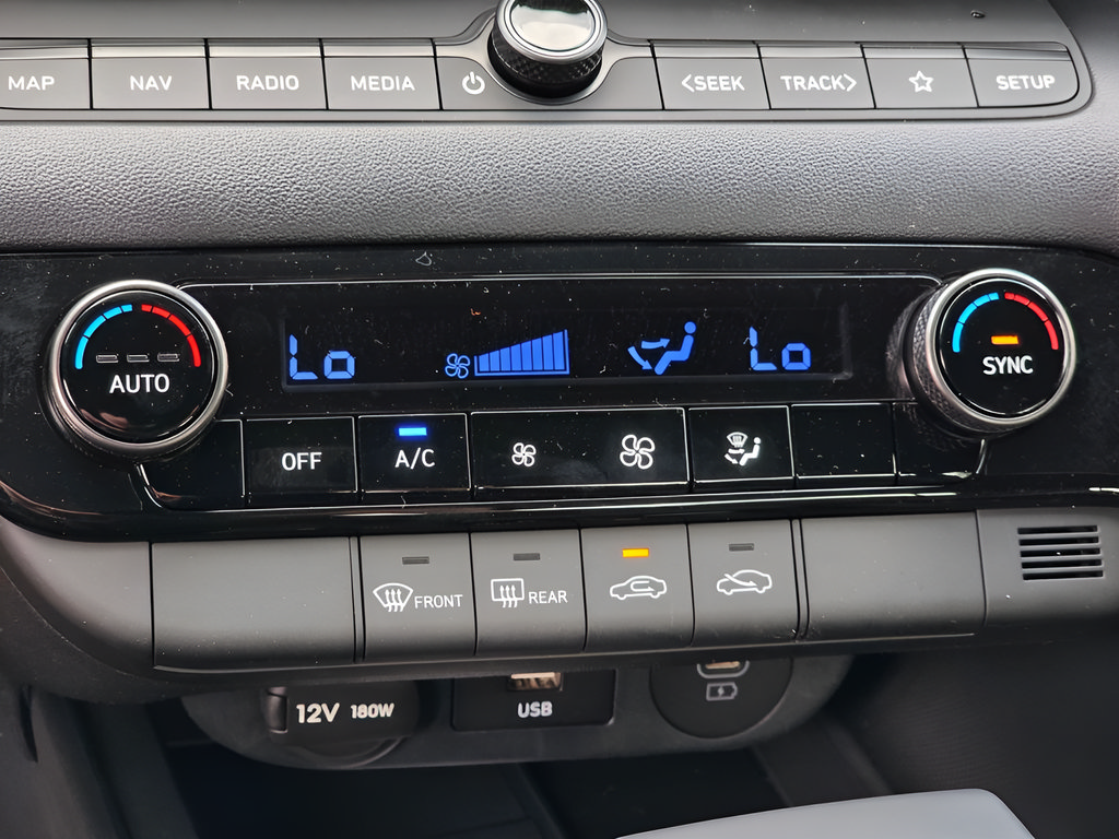 New 2026 Hyundai Elantra SEL FWD image 20
