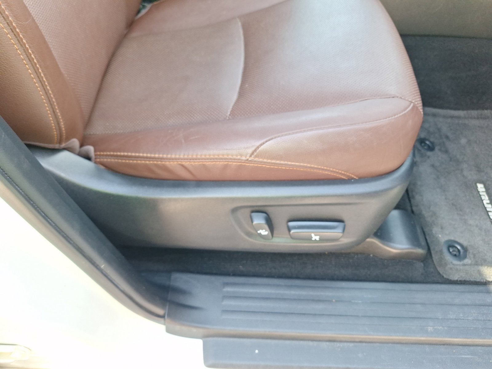 Used 2015 Toyota 4Runner Limited AWD/4WD image 34