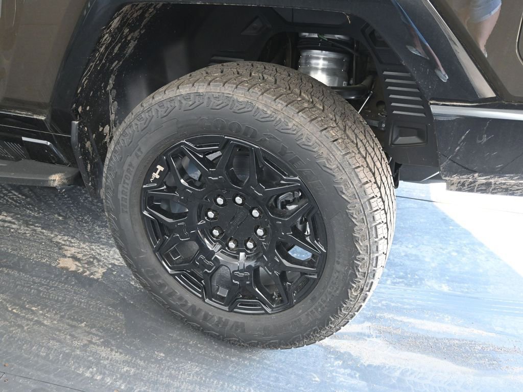 New 2025 GMC Hummer EV 2X AWD/4WD image 11