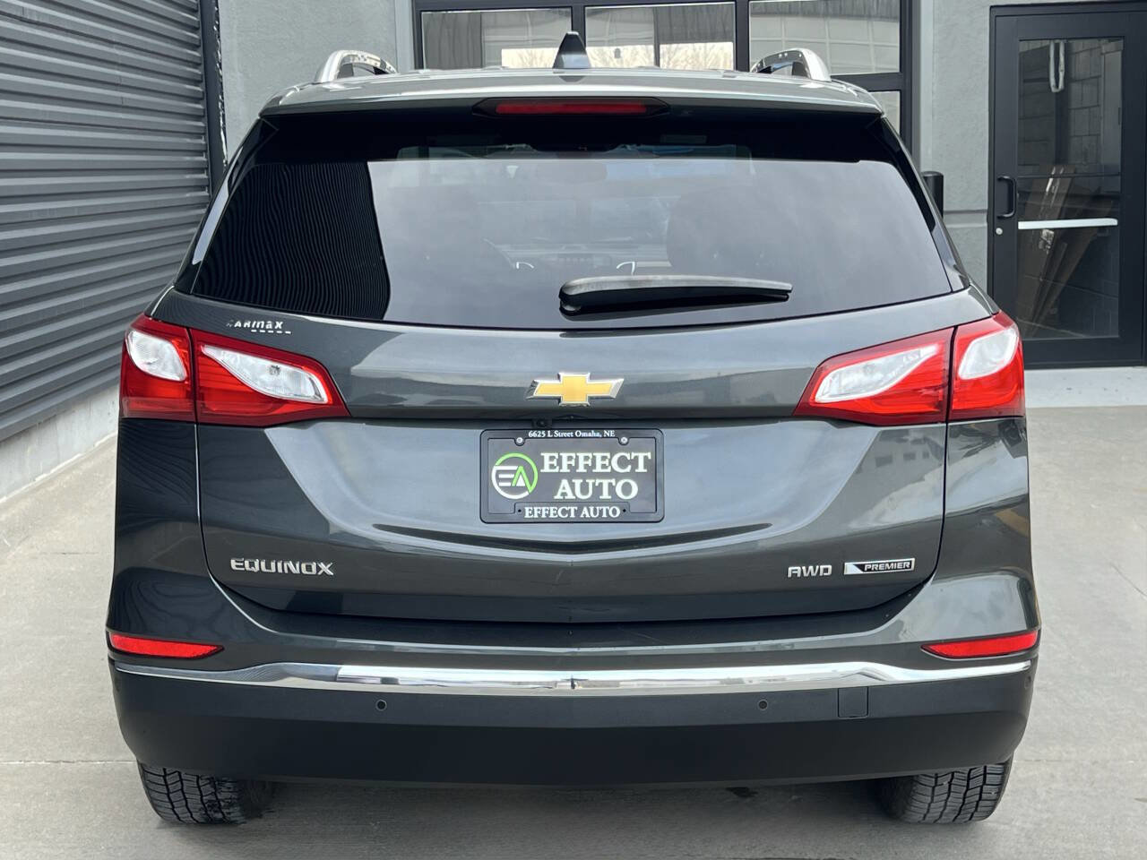 Used 2018 Chevrolet Equinox Premier image 12