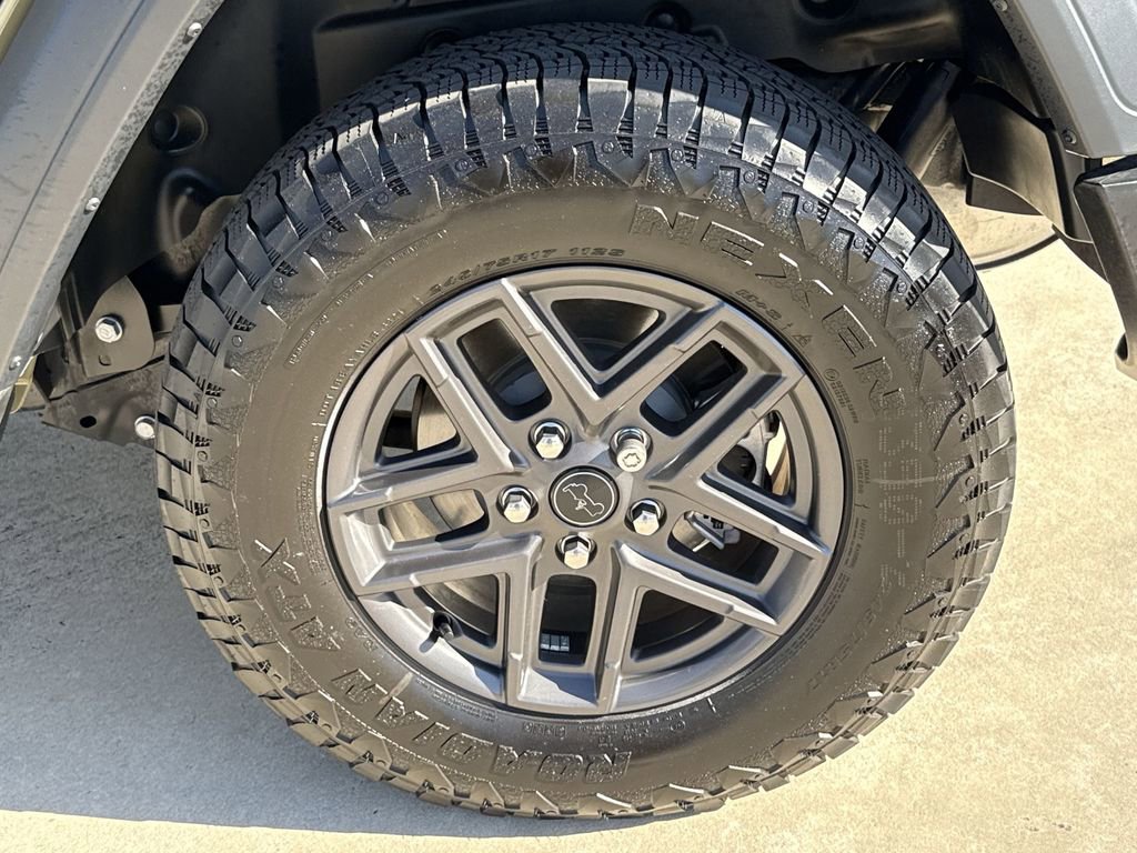 Used 2025 Jeep Wrangler Sport S image 30