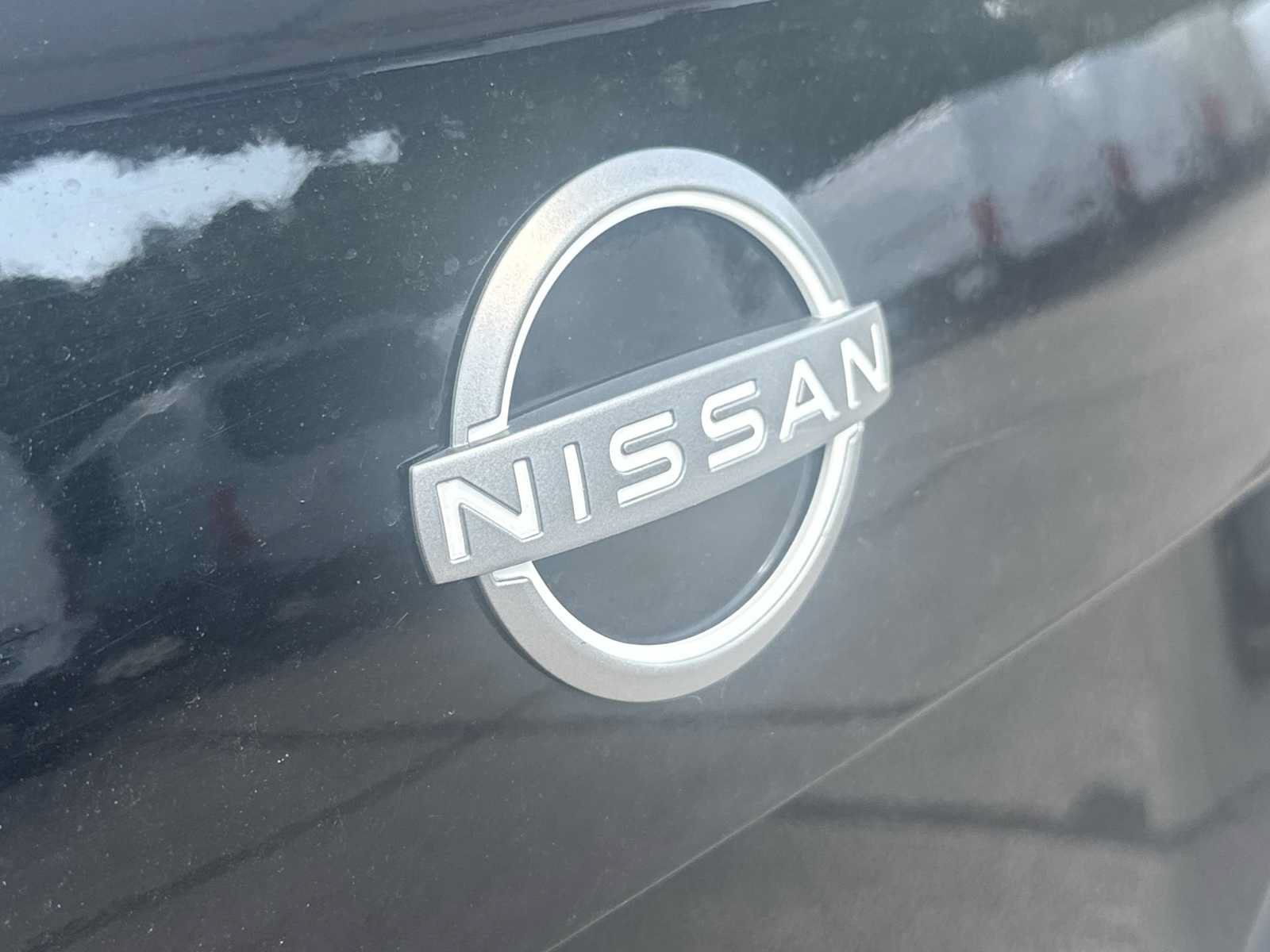 Used 2024 Nissan Versa SV FWD image 12