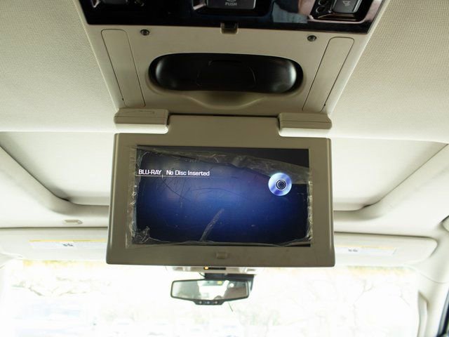 Used 2015 Cadillac Escalade ESV Premium image 18