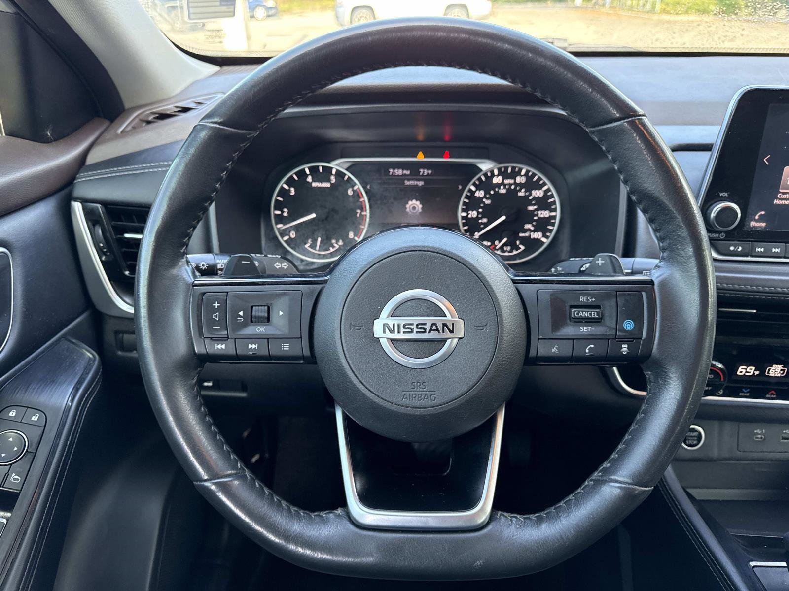 Used 2021 Nissan Rogue SL image 14