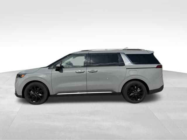 Certified 2024 Kia Carnival SX FWD image 6