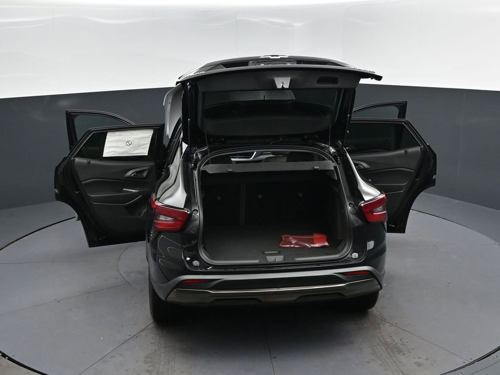 New 2026 Chevrolet Trax ACTIV w/ Driver Confidence Package FWD image 47