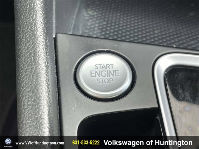 Certified 2019 Volkswagen Jetta R-Line w/ R-Line Cold Weather Package image 29