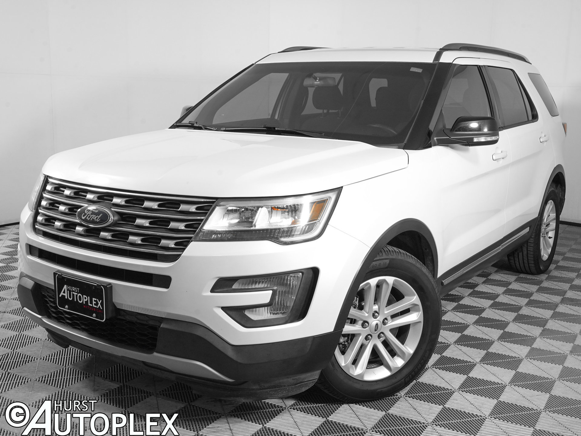 Used 2017 Ford Explorer XLT