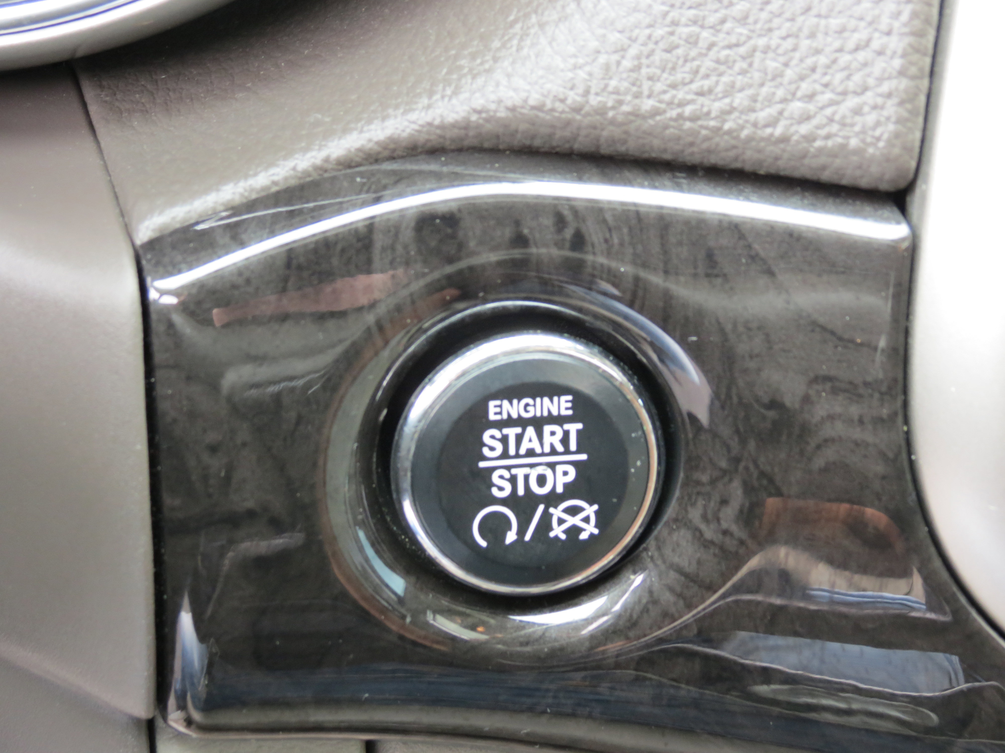 Used 2012 Jeep Grand Cherokee Laredo RWD image 18