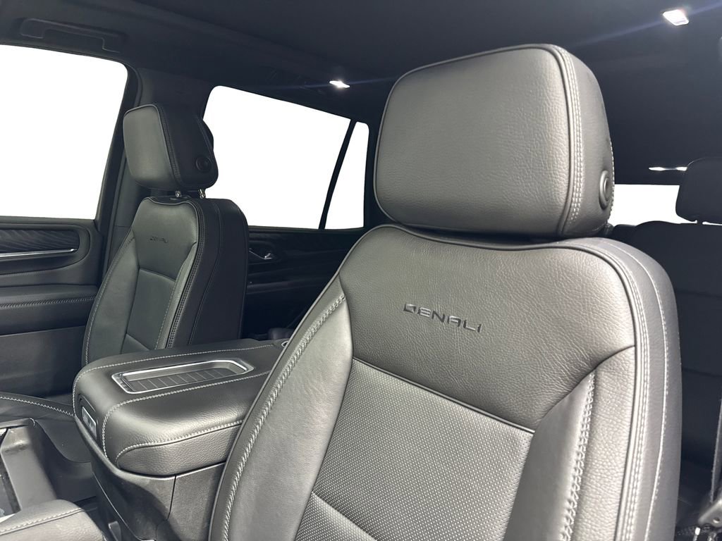 Used 2023 GMC Yukon Denali image 28