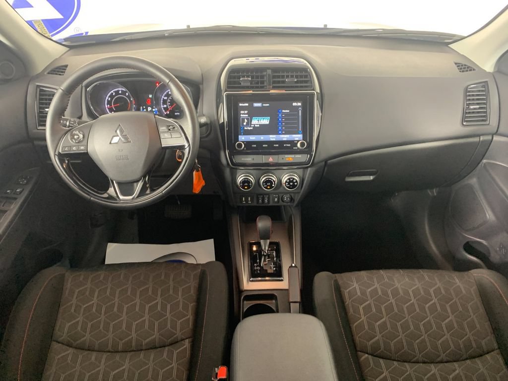 Used 2025 Mitsubishi Outlander Sport AWD image 31