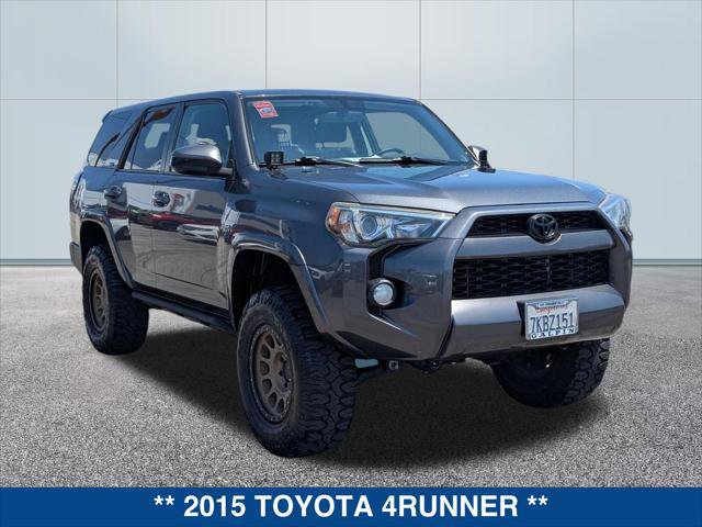 Used 2015 Toyota 4Runner SR5 AWD/4WD image 7