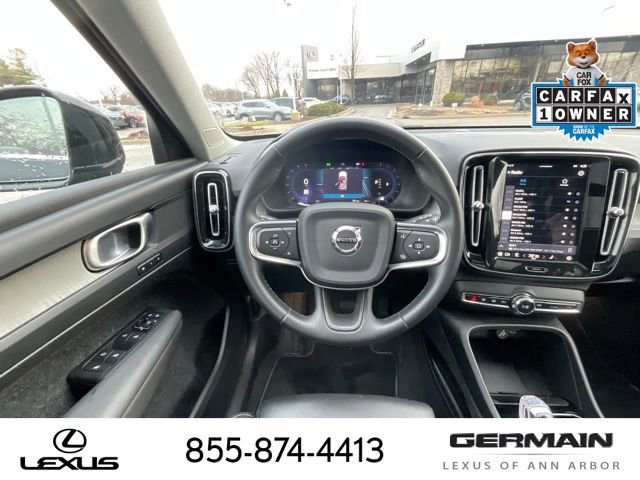 Used 2025 Volvo XC40 B5 Plus image 15