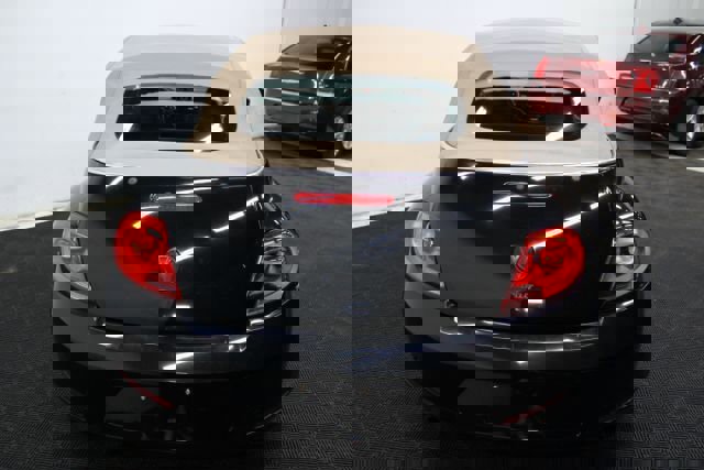 Used 2013 Volkswagen Beetle 2.0T image 28