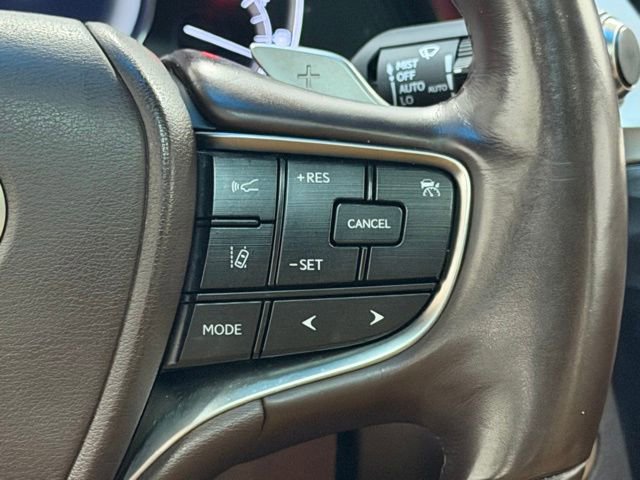 Used 2019 Lexus ES 300h w/ Luxury Package image 17