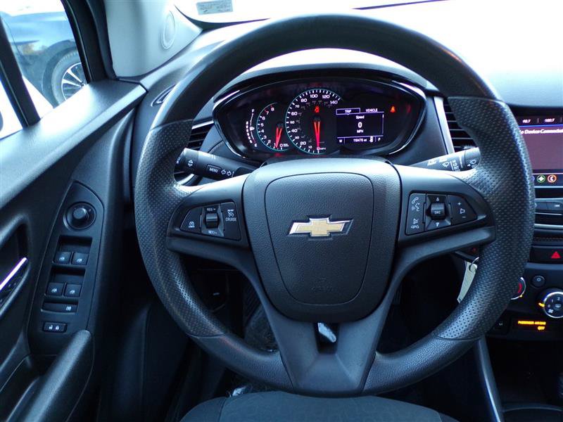 Used 2020 Chevrolet Trax LS w/ Fleet Convenience Package FWD image 31