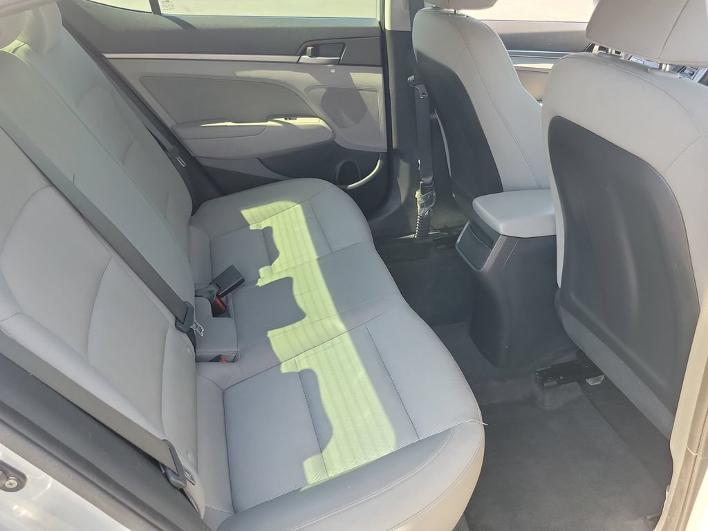 Used 2017 Hyundai Elantra SE FWD image 21