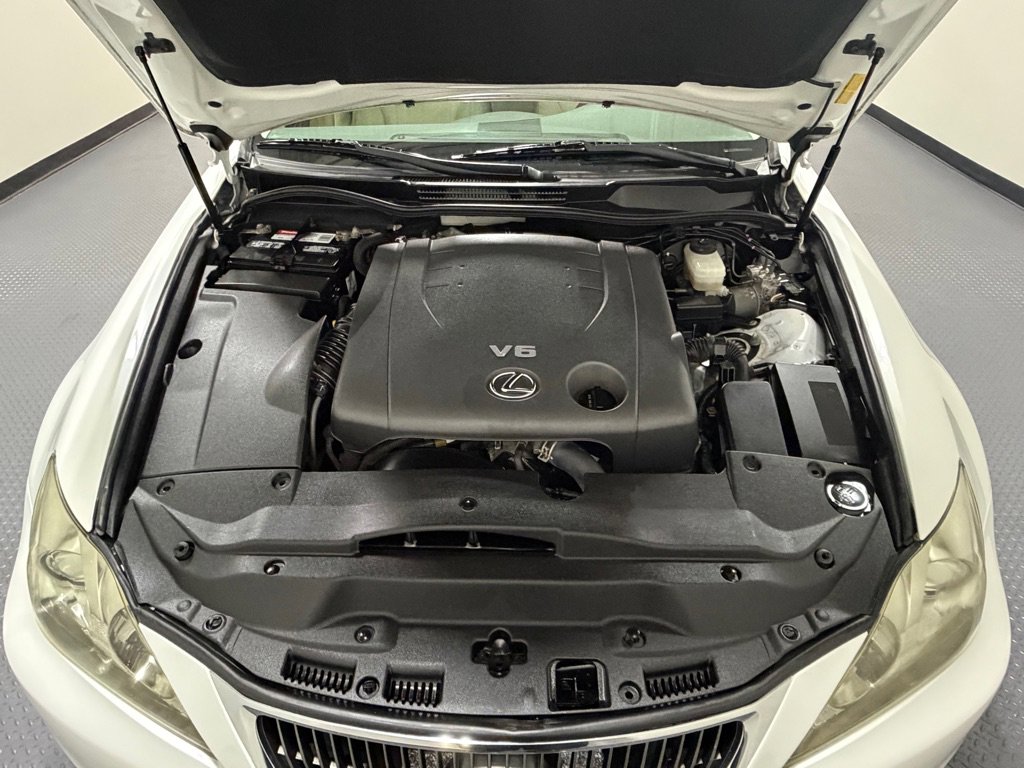 Used 2013 Lexus IS 250 RWD image 17