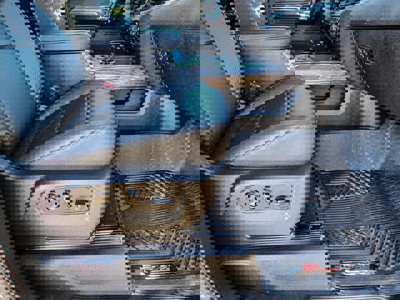 Used 2026 Chevrolet Silverado 2500 LTZ w/ LTZ Plus Package image 48