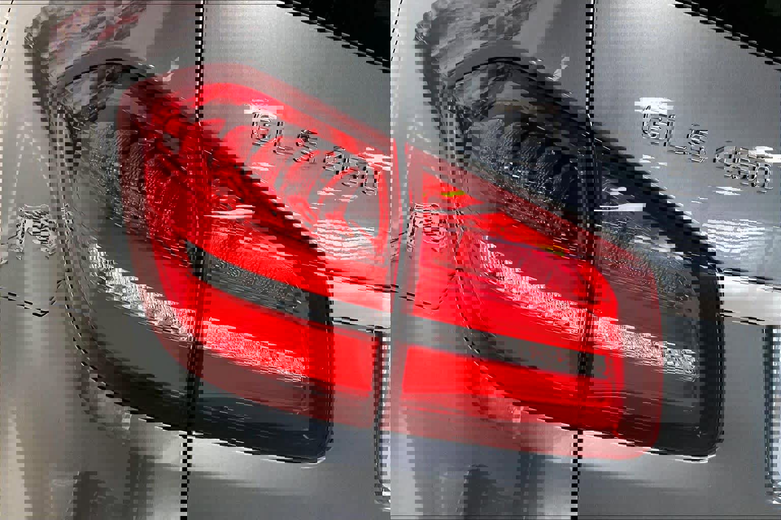 Used 2018 Mercedes-Benz GLS 450 4MATIC image 30