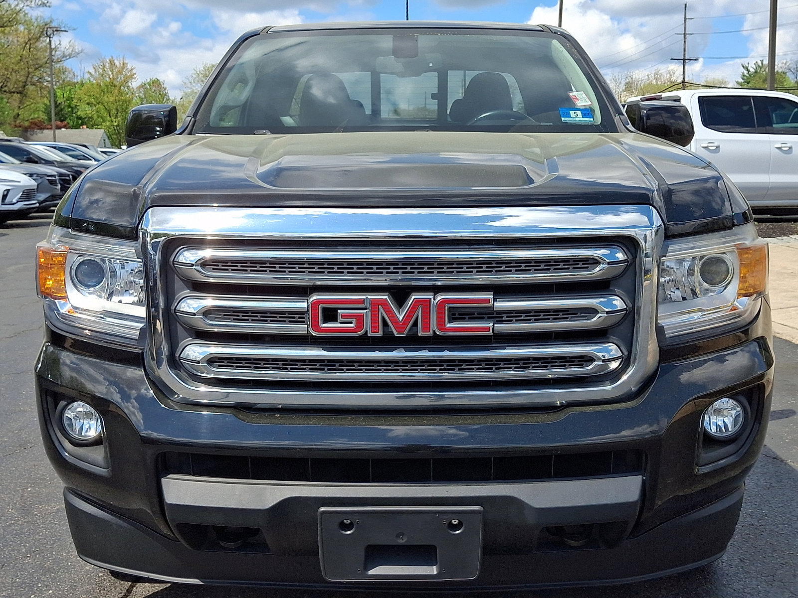 Used 2016 GMC Canyon SLE w/ SLE Convenience Package image 2