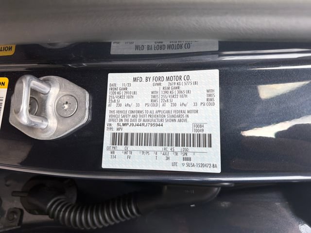 Certified 2024 Lincoln Nautilus Black Label AWD/4WD image 35