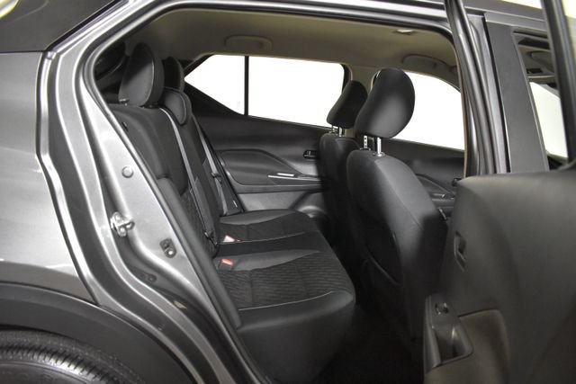Used 2021 Nissan Kicks S FWD image 29