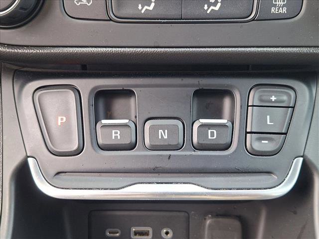 Used 2021 GMC Terrain SLE image 14