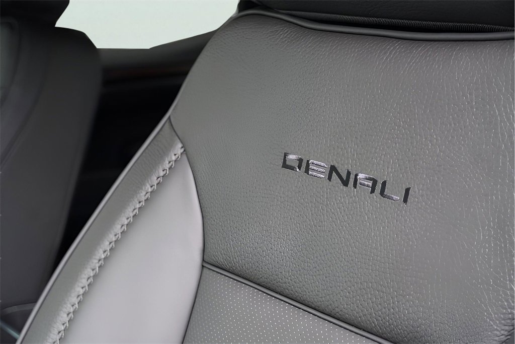 New 2026 GMC Sierra 1500 Denali w/ Denali Reserve Package image 9