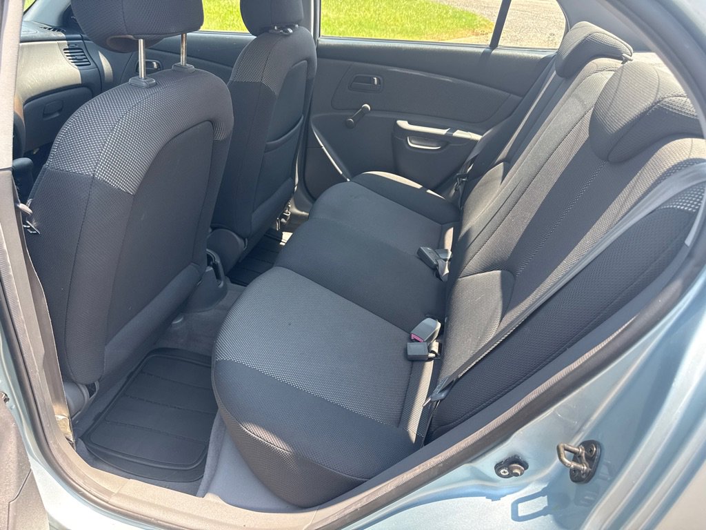 Used 2006 Kia Rio Sedan image 14