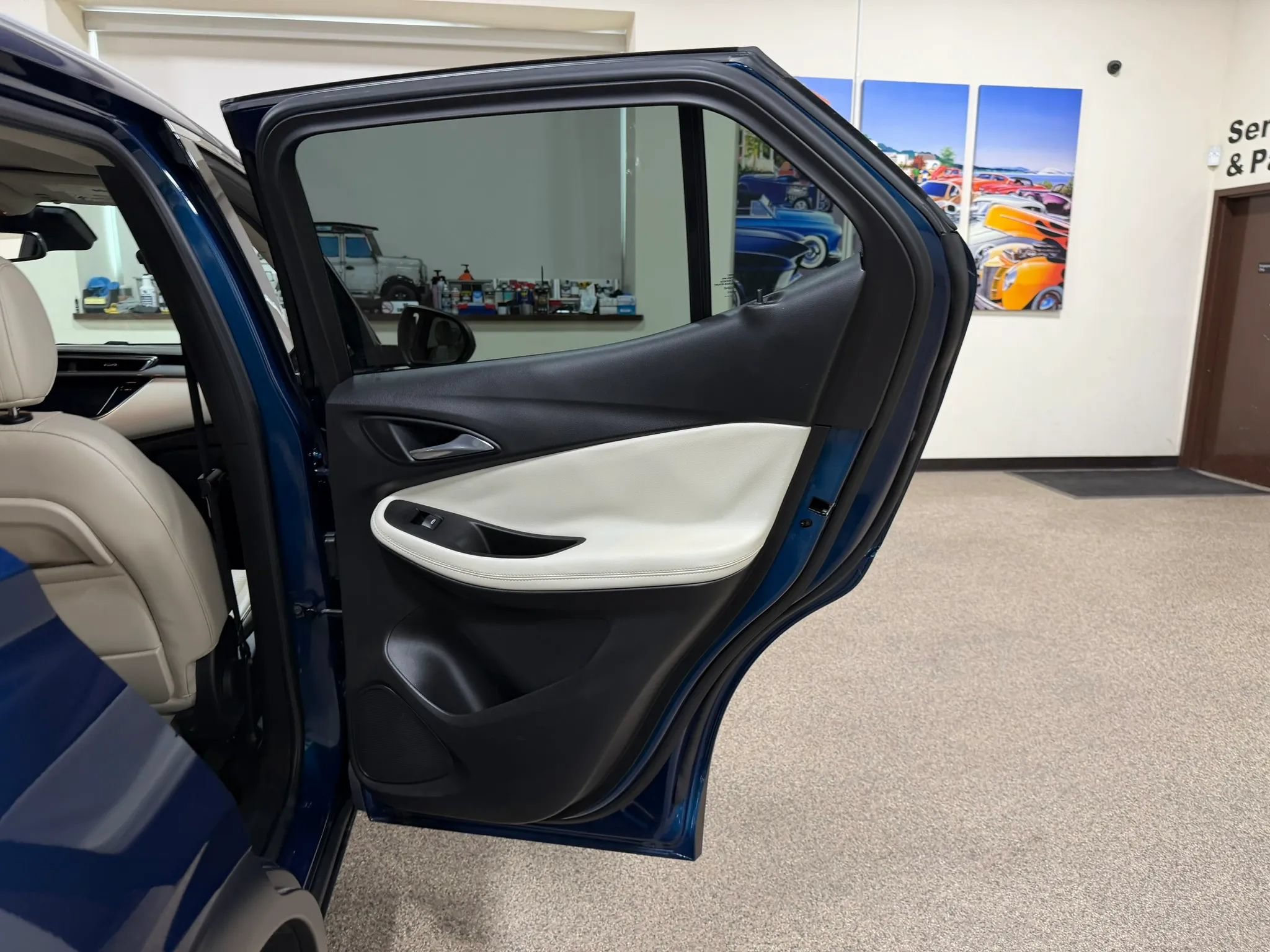 Used 2021 Buick Encore GX Essence AWD/4WD image 27