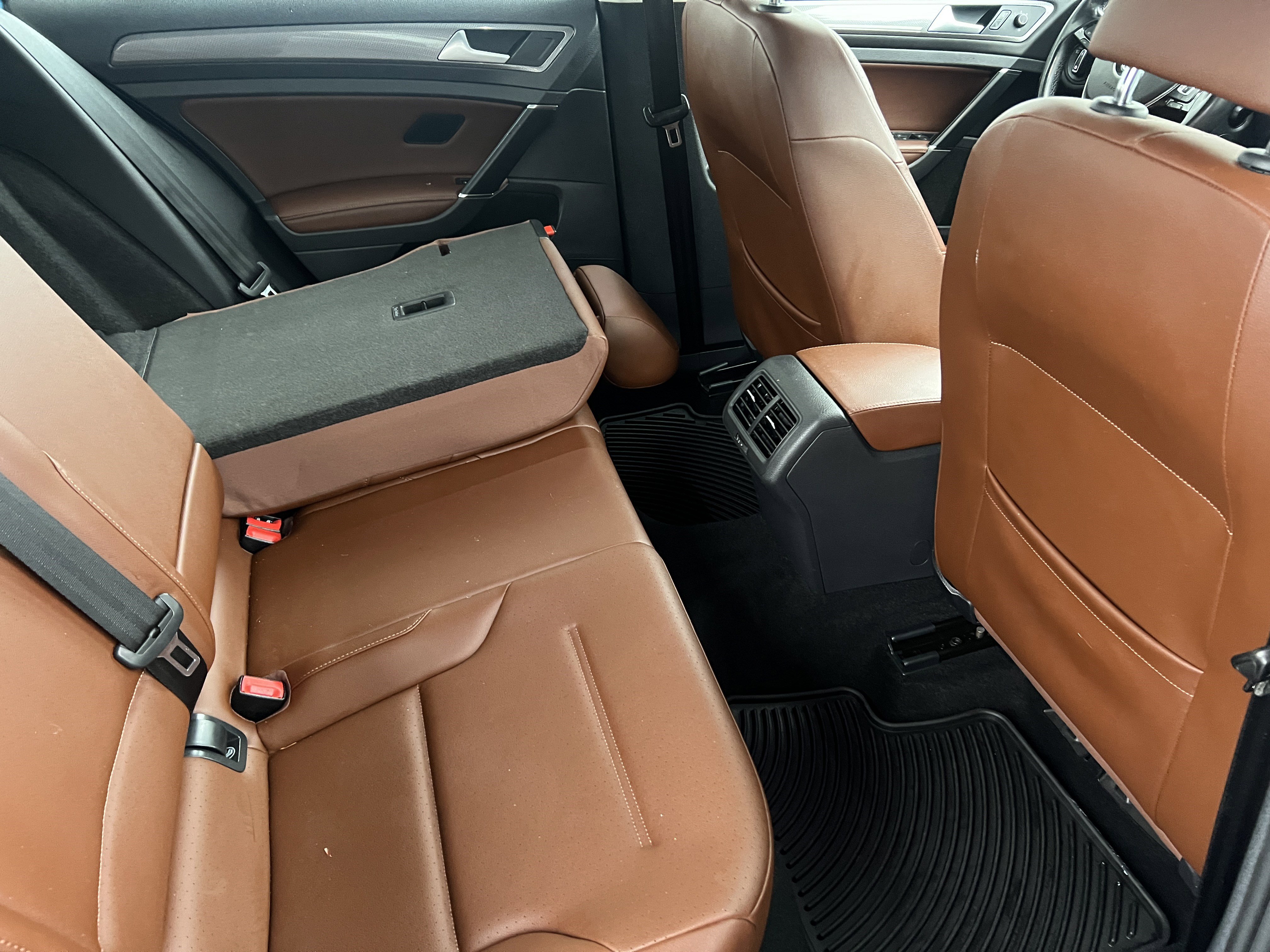 Used 2018 Volkswagen Golf Alltrack SE image 21